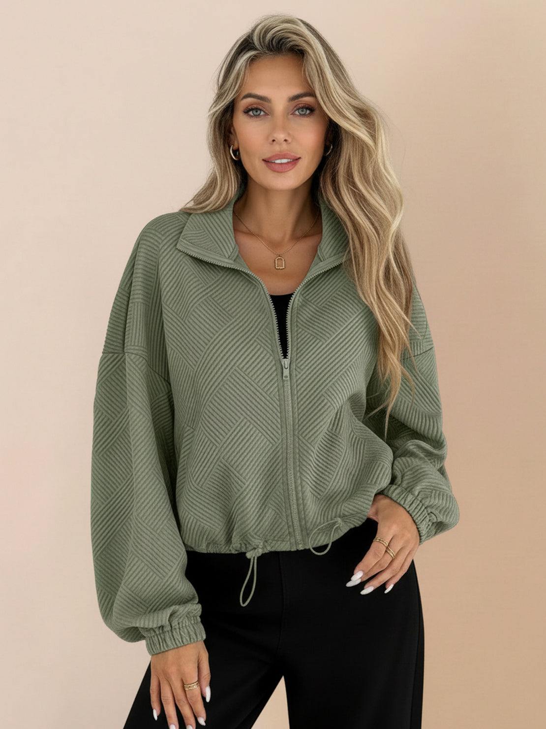 Cropped textured baseball jacket with full-zip and elastic cuffs in casual style
