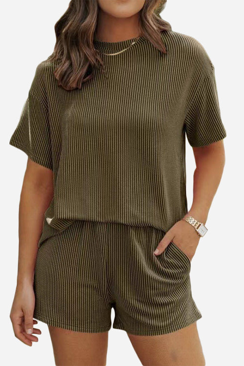 The Effortless Set for Slow Mornings and Sunlit Afternoons