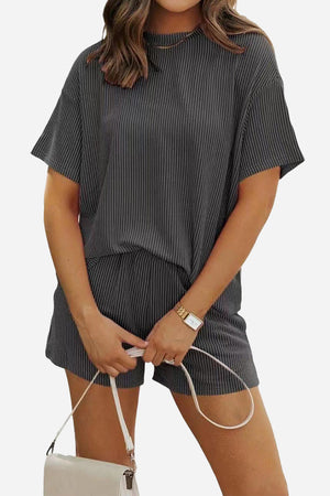 The Effortless Set for Slow Mornings and Sunlit Afternoons