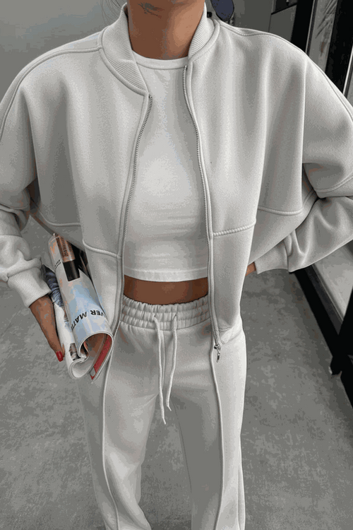 The Voyager Zip Set