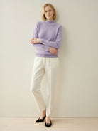 100% Italian cashmere sweater with mock-neck and regular fit, soft and lightweight knit