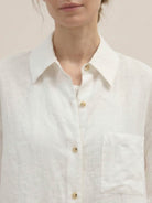 100% linen dropped-shoulder oversized shirt with long rollable sleeves and side slits