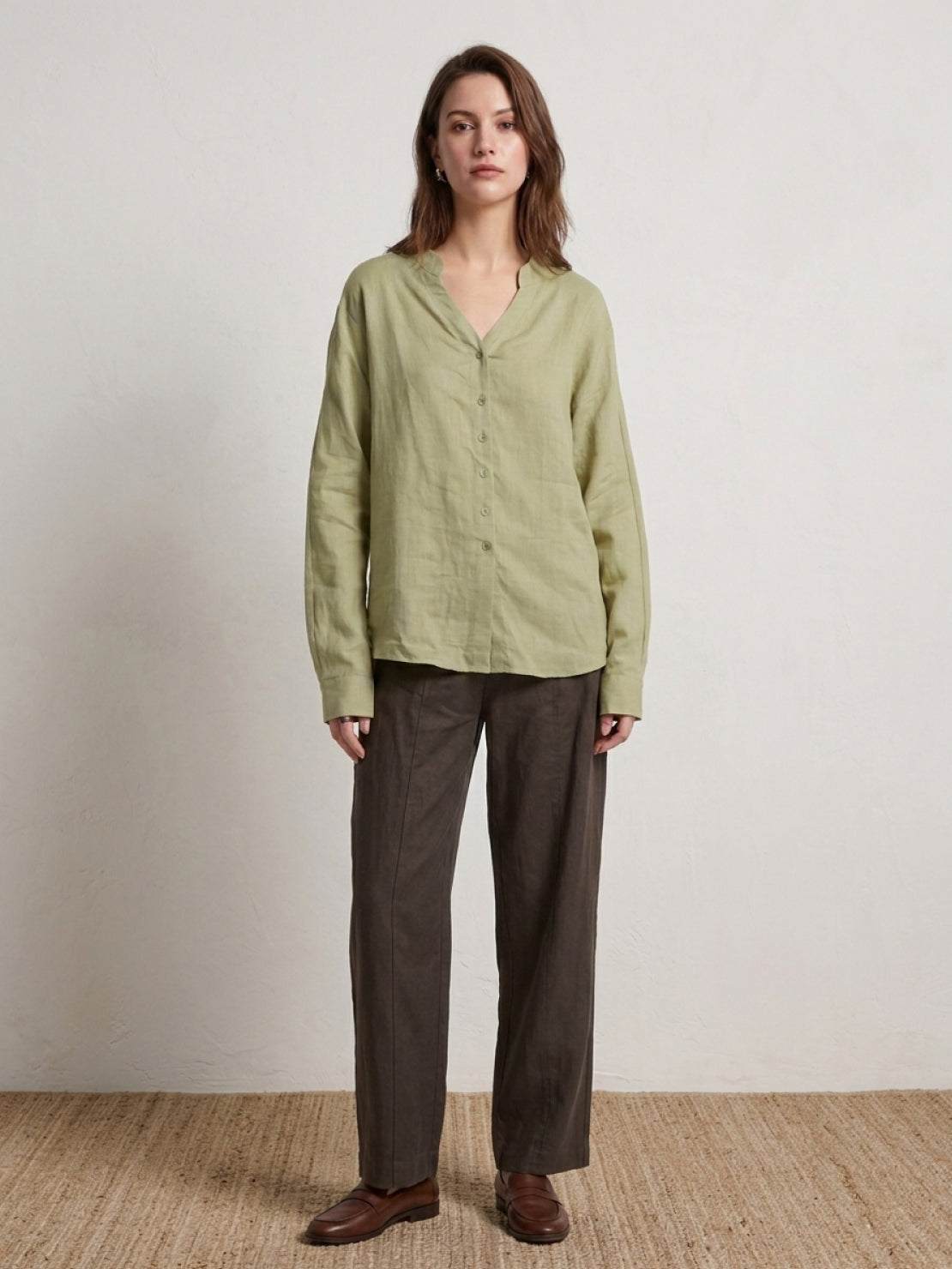 Lightweight 100% linen relaxed fit V-neck shirt with long sleeves and button cuffs