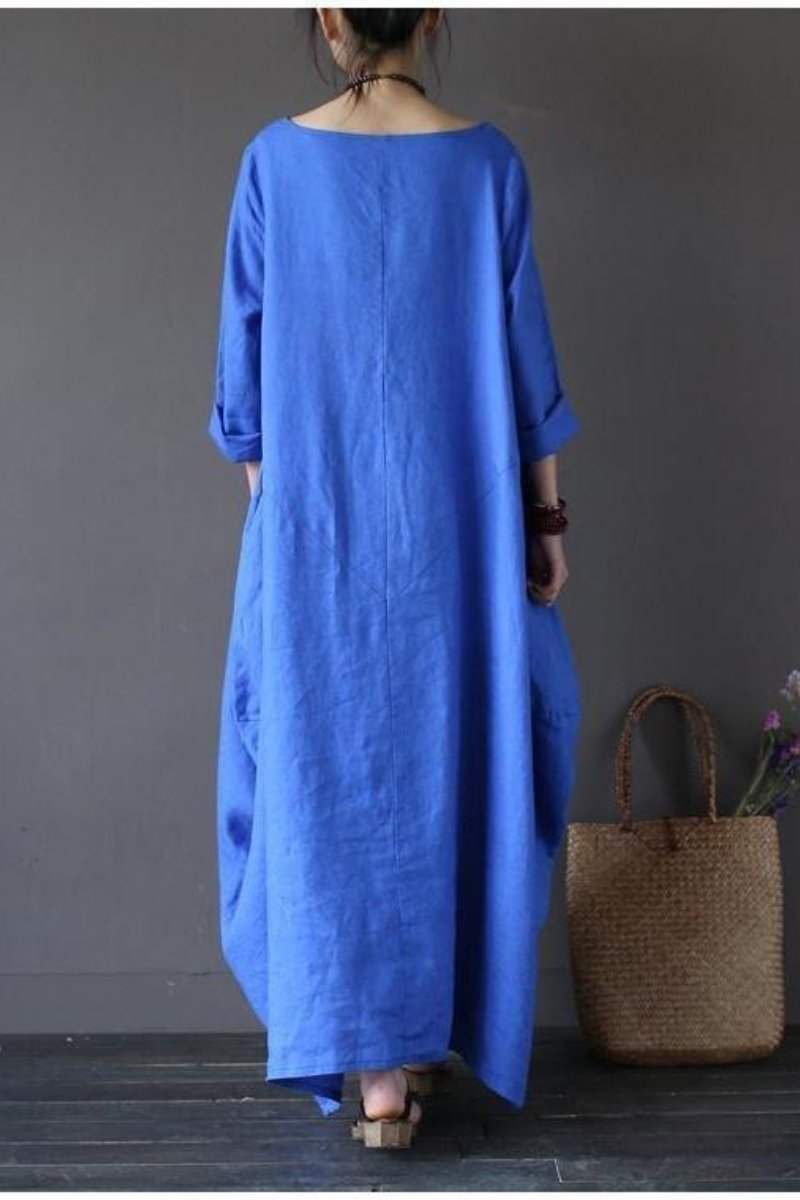 Loose fit blue bohemian maxi dress in breathable linen blend with long sleeves