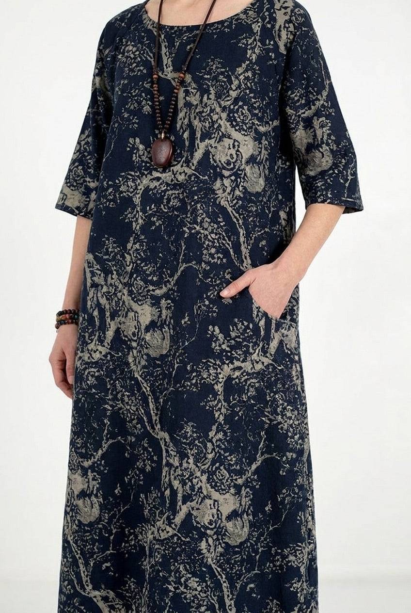Loose fit Japanese porcelain print midi dress with blue motif and 3/4 sleeves